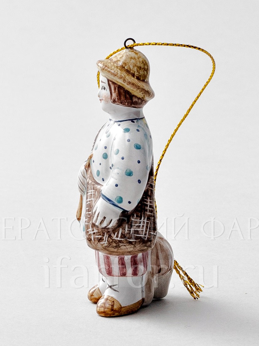 Елочная игрушка «Пастушок» Форма: Пастушок. Майолика. 50 x 80 мм.