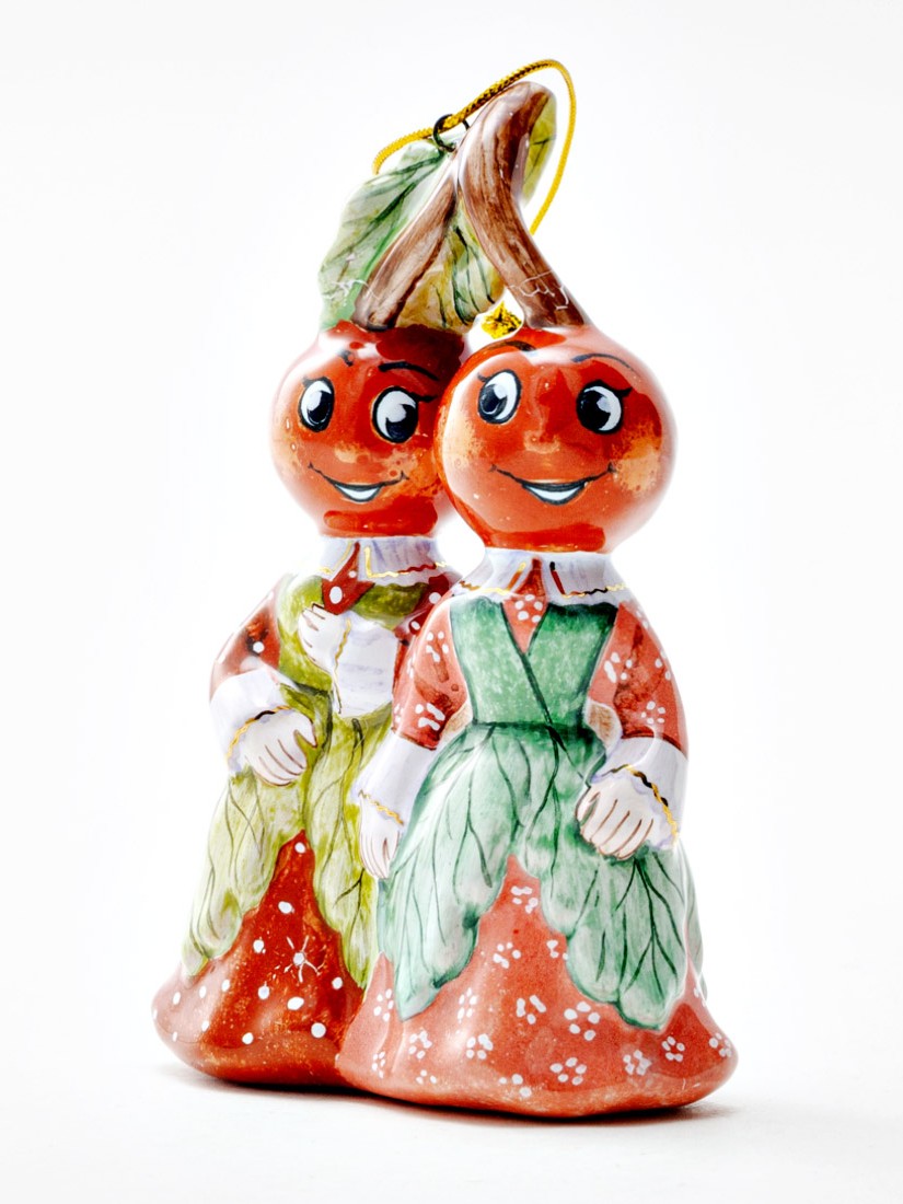 Елочная игрушка «Графини Вишни 1» Форма: Графини Вишни 1. Майолика. 75 x 110 мм.