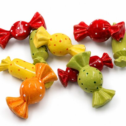 Елочная игрушка «Конфета» Форма: Конфета. Майолика. 80 x 30 мм.