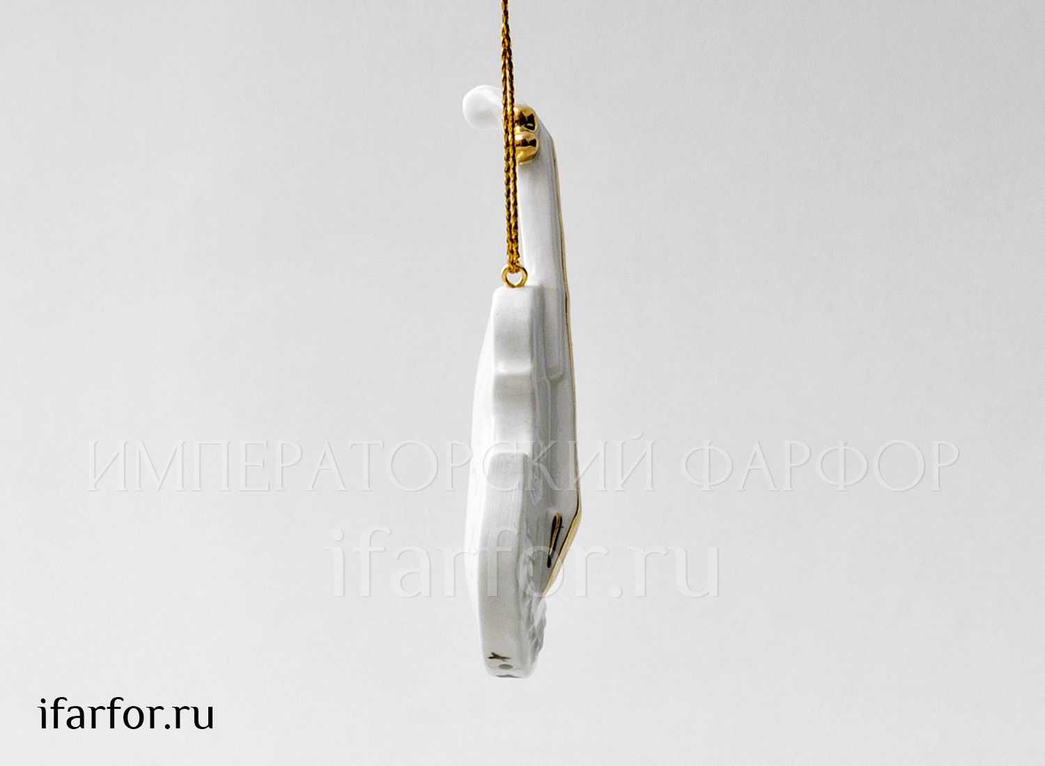 Елочная игрушка «Скрипка» Форма: Скрипка. Фарфор. 33 x 15 x 90 мм.