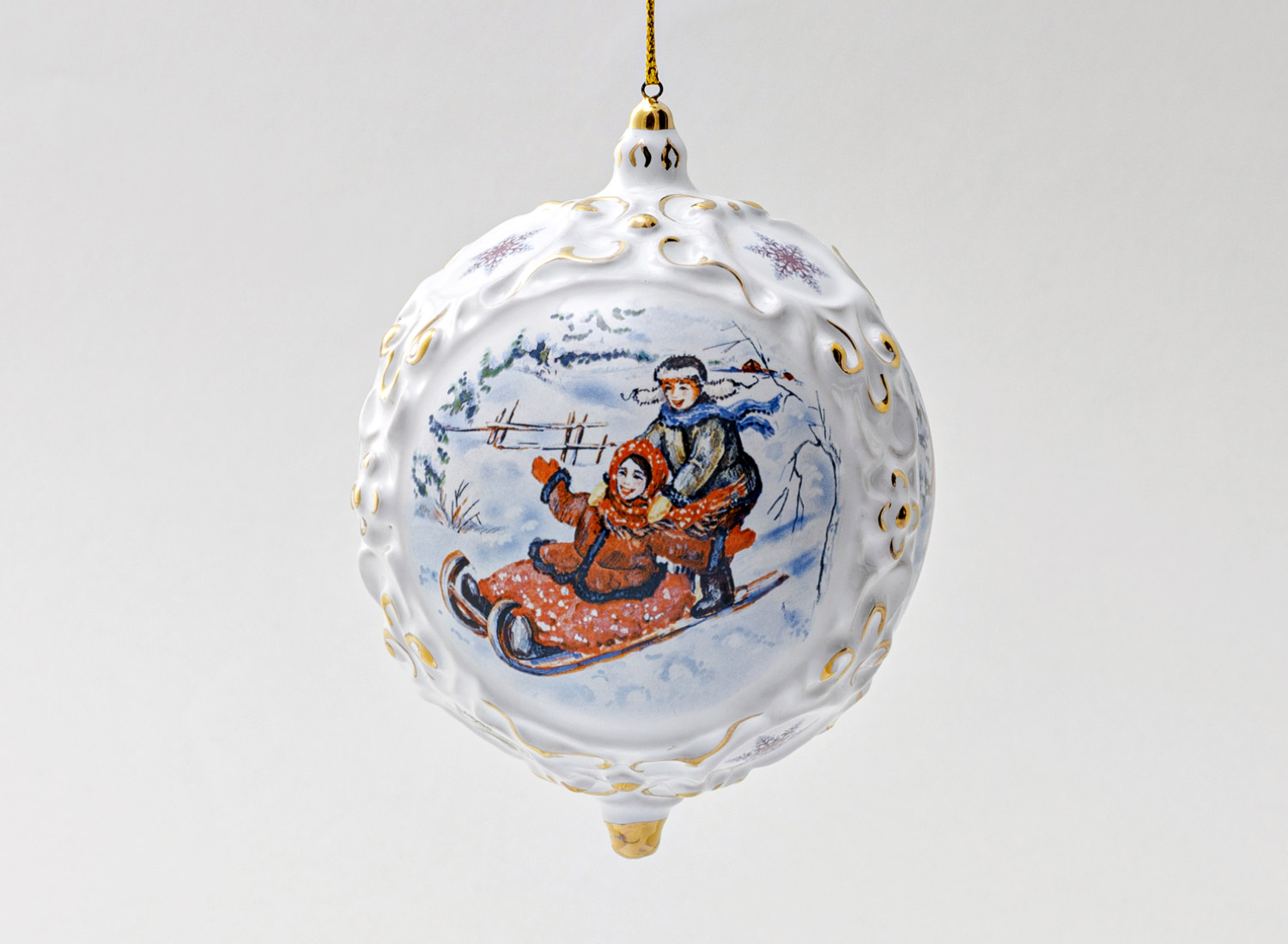 Елочная игрушка «Шар средний» Форма: Шар средний. Майолика. 90 x 120 мм.
