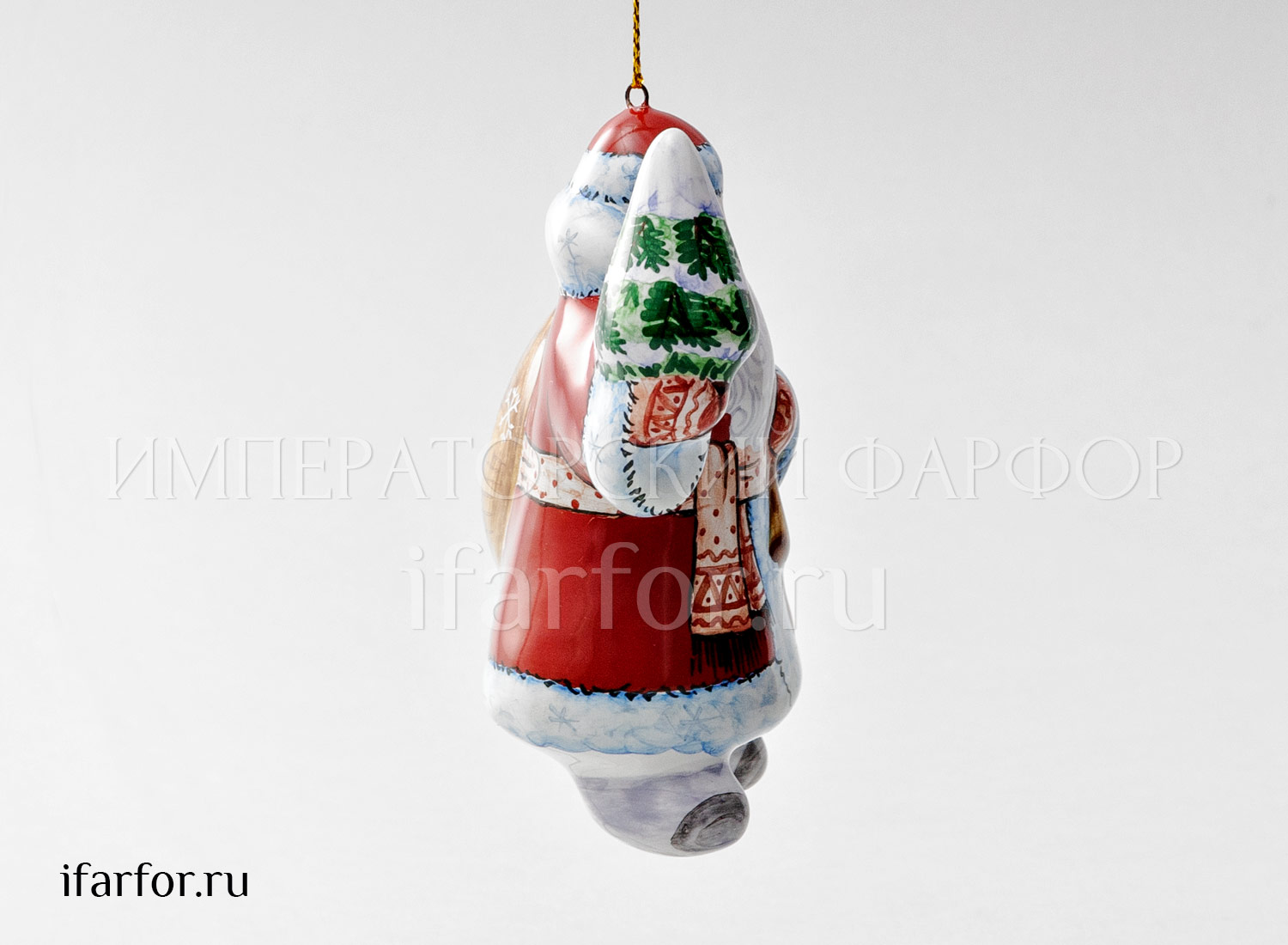 Елочная игрушка «Дед Мороз с елкой» Форма: Дед Мороз с елкой. Майолика. 43 x 85 x 103 мм.
