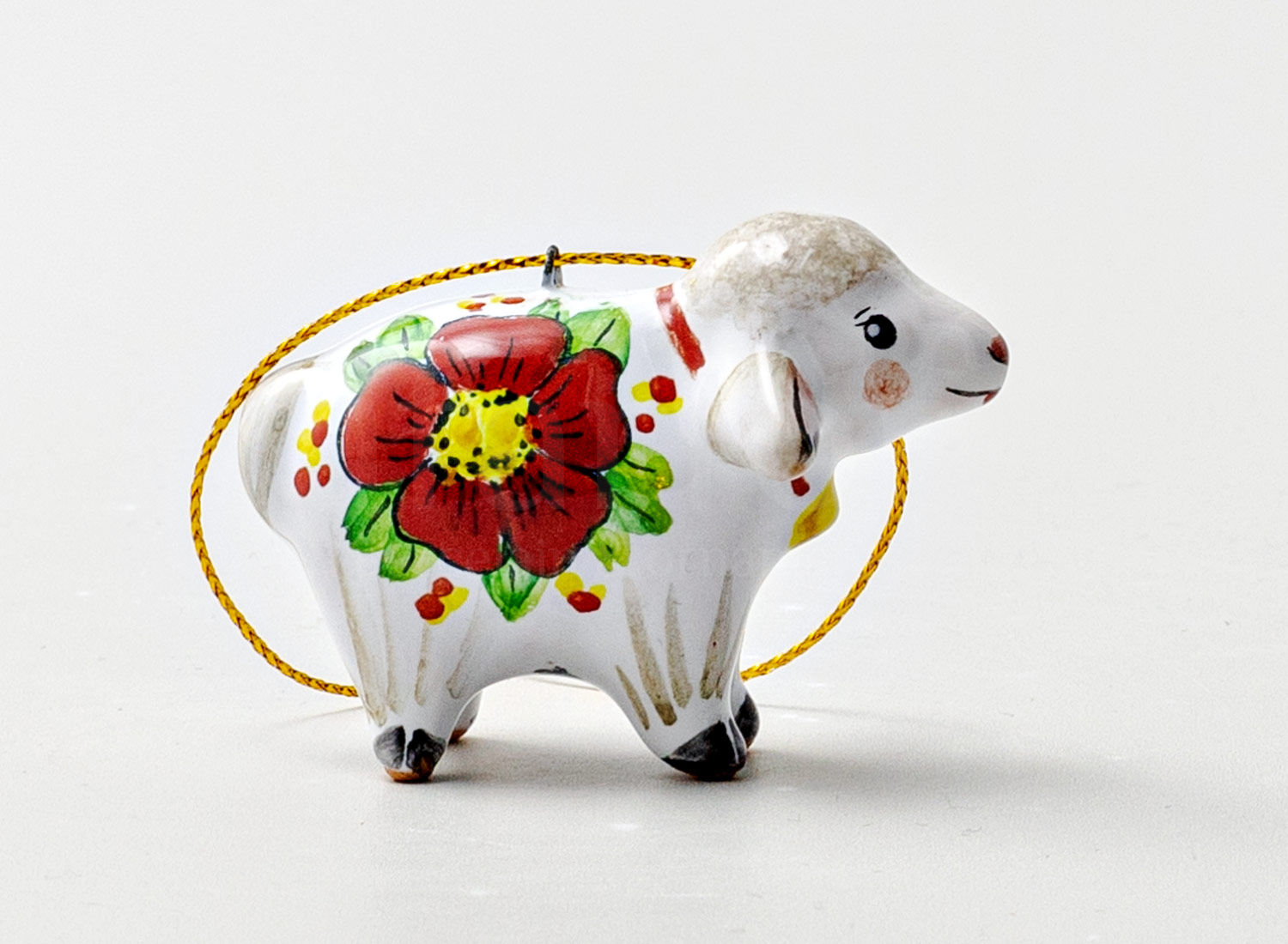 Елочная игрушка «Овечка» Форма: Овечка. Майолика. 52 x 40 мм.