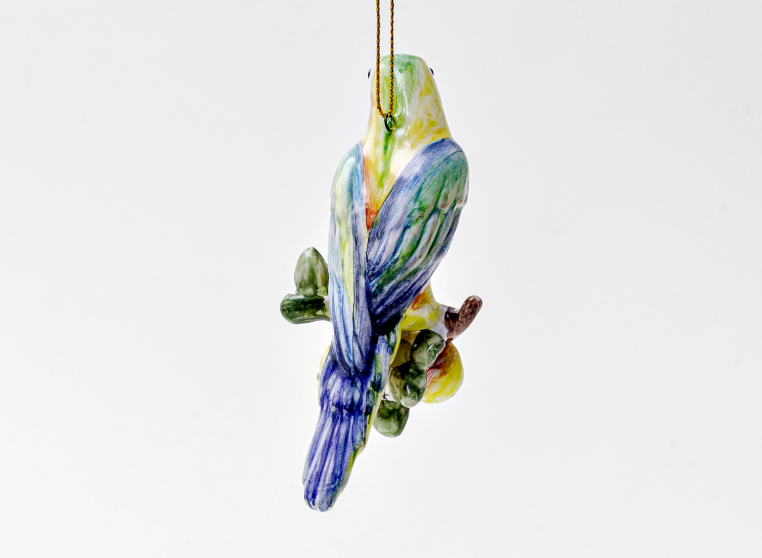 Елочная игрушка «Попугай 1» Форма: Попугай 1. Майолика. 60 x 100 мм.