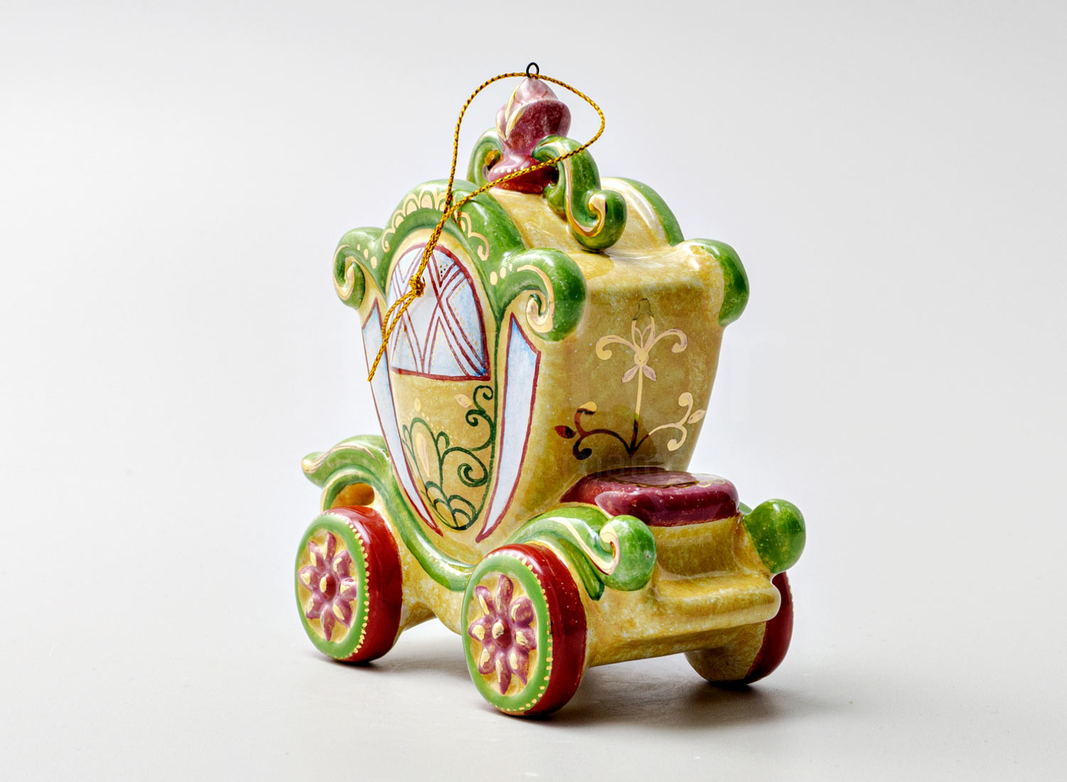 Елочная игрушка «Карета» Форма: Карета. Майолика. 130 x 130 мм.