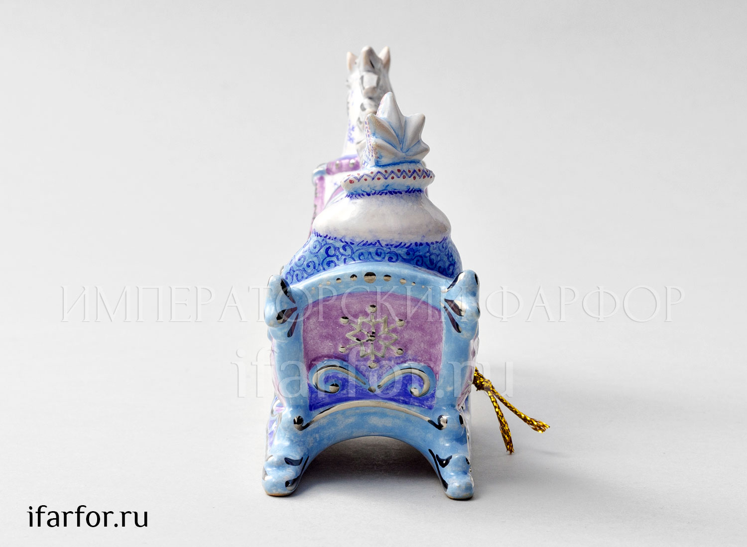 Елочная игрушка «Снежная королева» Форма: Снежная королева. Майолика. 200 x 90 мм.