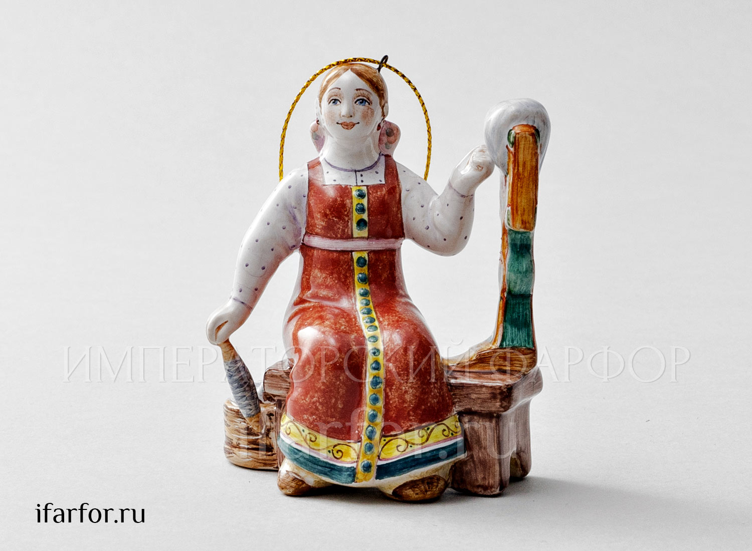 Елочная игрушка «Пряха» Форма: Пряха. Майолика. 65 x 90 мм.