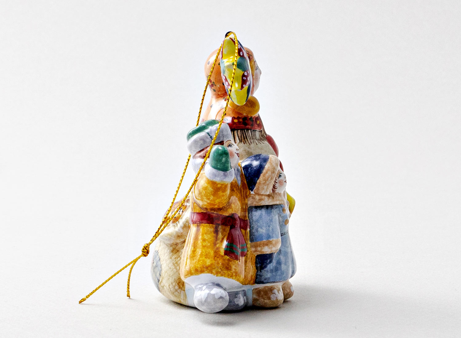 Елочная игрушка «Колядки» Форма: Колядки. Майолика. 75 x 85 мм.