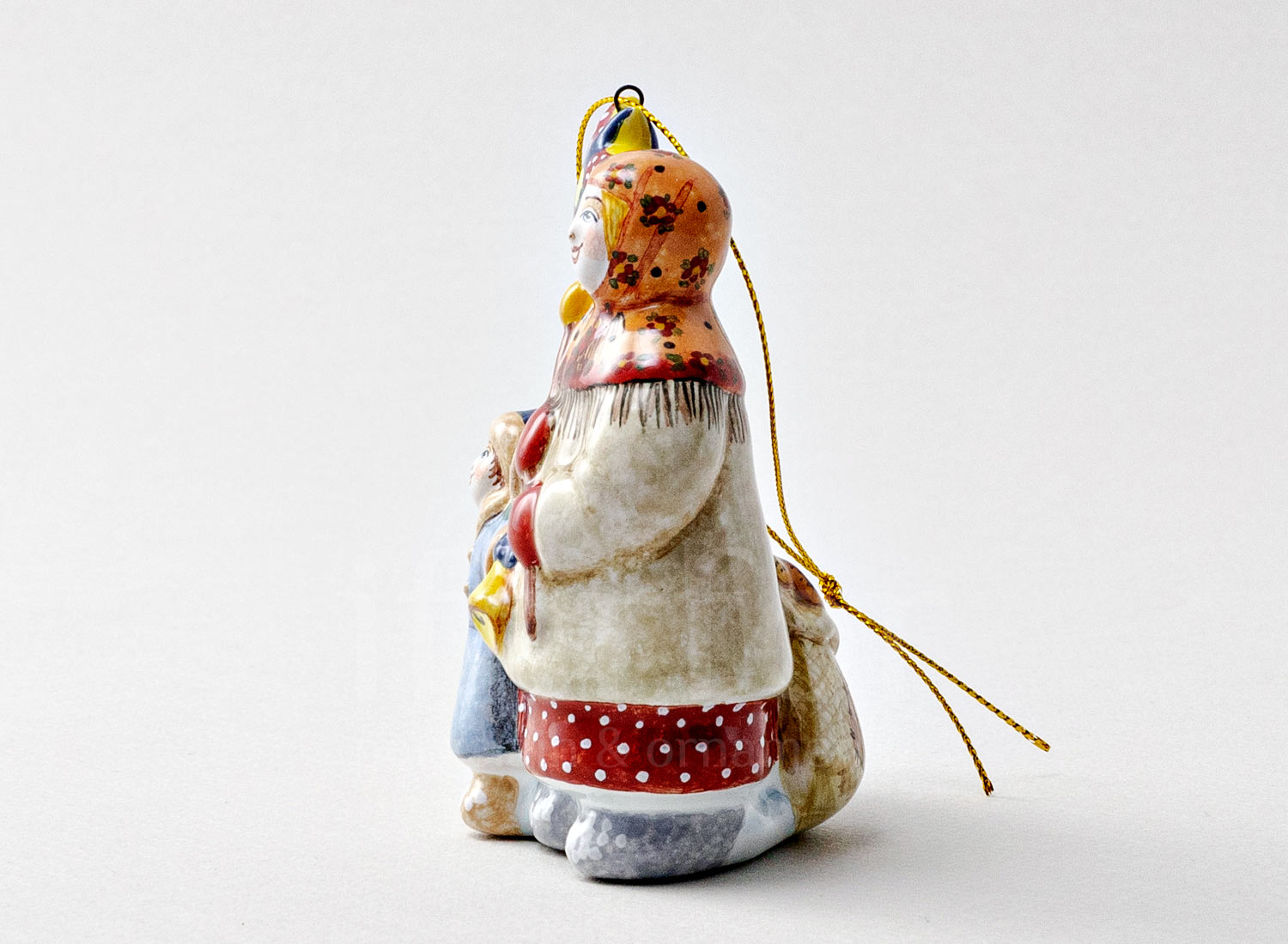 Елочная игрушка «Колядки» Форма: Колядки. Майолика. 75 x 85 мм.