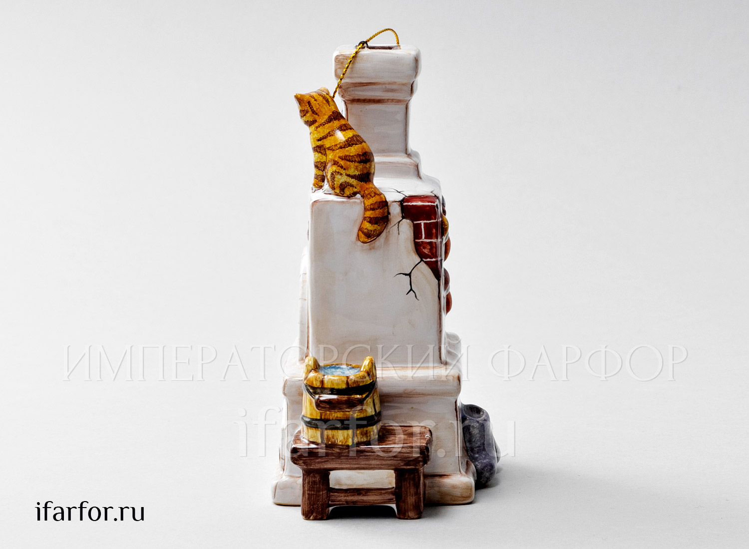 Елочная игрушка «Русская печь» Форма: Русская печь. Майолика. 105 x 135 мм.