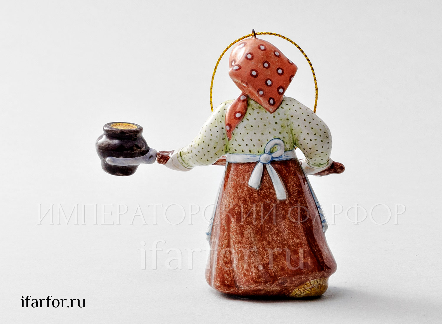 Елочная игрушка «Хозяюшка с ухватом» Форма: Хозяюшка с ухватом. Майолика. 90 x 95 мм.