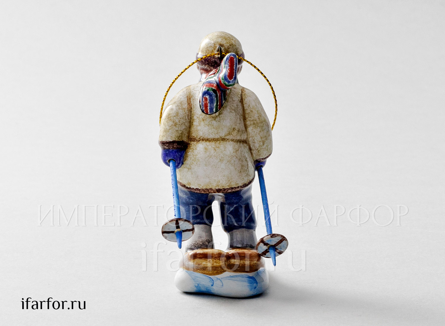 Елочная игрушка «Маленький лыжник» Форма: Маленький лыжник. Майолика. 65 x 95 мм.