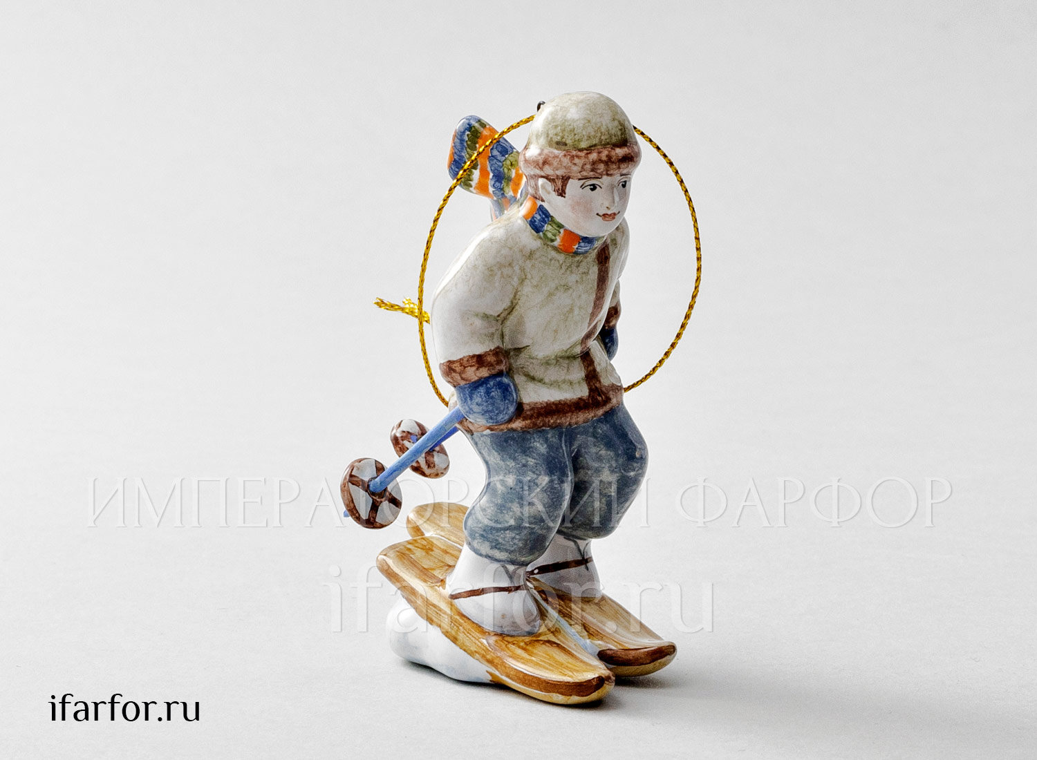 Елочная игрушка «Маленький лыжник» Форма: Маленький лыжник. Майолика. 40 x 100 мм.