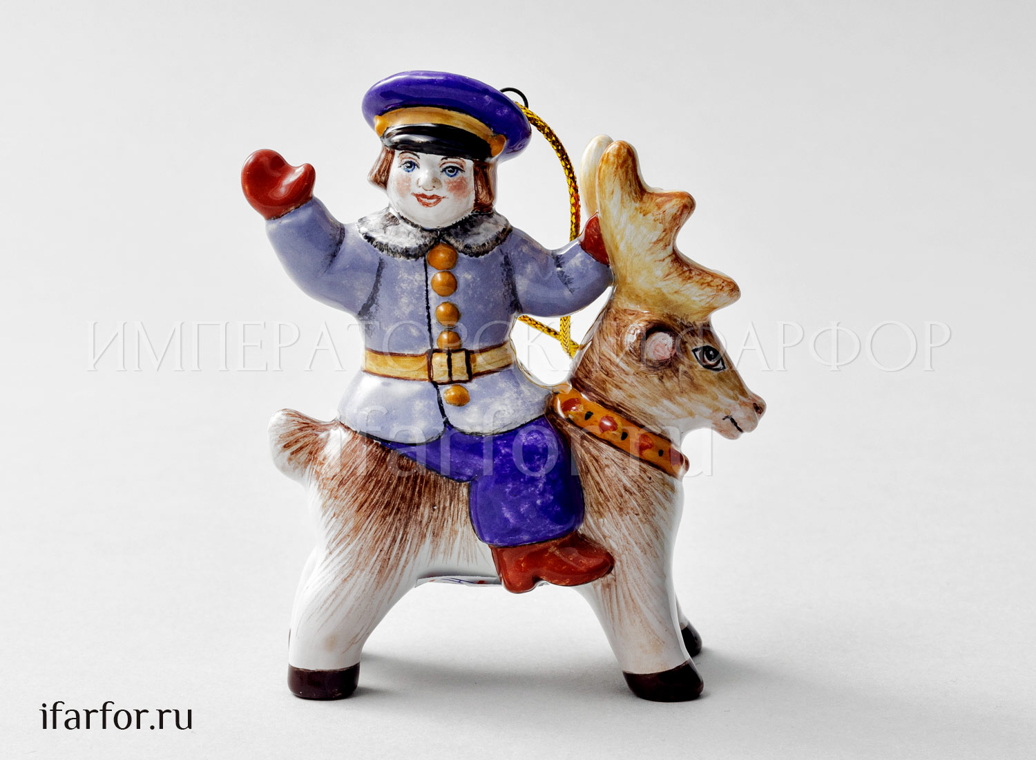 Елочная игрушка «Гимназист на олене» Форма: Гимназист на олене. Майолика. 75 x 100 мм.