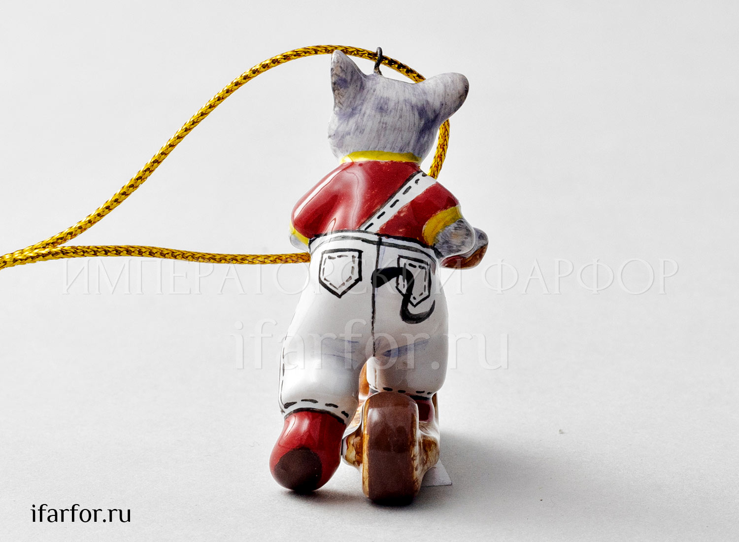 Елочная игрушка «Мышонок на самокате» Форма: Мышонок на самокате. Майолика. 47 x 55 мм.