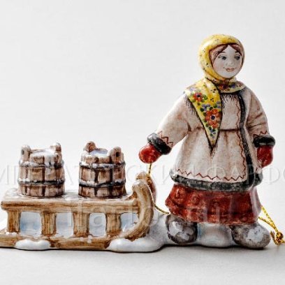 Елочная игрушка «Крестьянка с санками» Форма: Крестьянка с санками. Майолика. 120 x 85 мм.