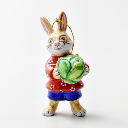 Елочная игрушка «Заяц с капустой» Форма: Заяц с капустой. Майолика. 45 x 45 x 105 мм.