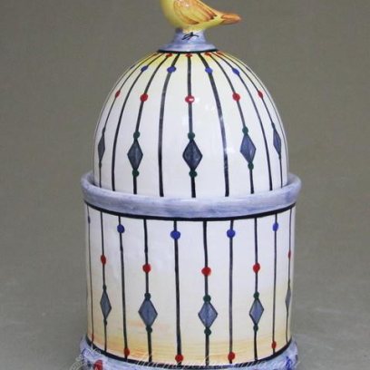 Шкатулка «с птичкой» Майолика. 82 x 150 мм.
