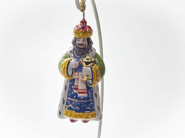 Елочная игрушка «Волхв Каспар» Форма: Волхв Каспар. Майолика. 45 x 100 мм.