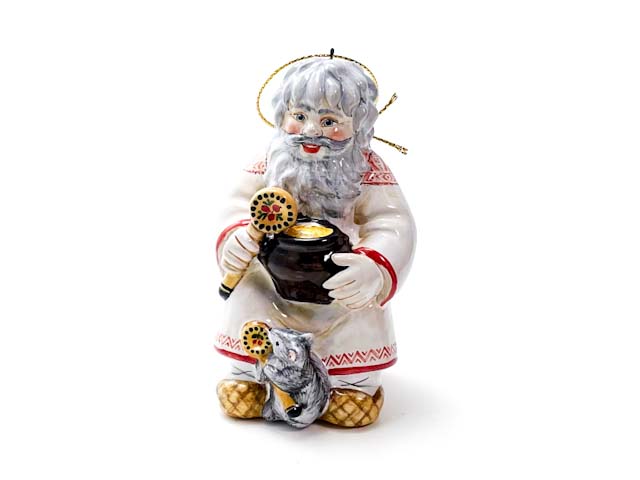 Елочная игрушка «Домовой 1» Форма: Домовой 1. Майолика. 50 x 85 мм.